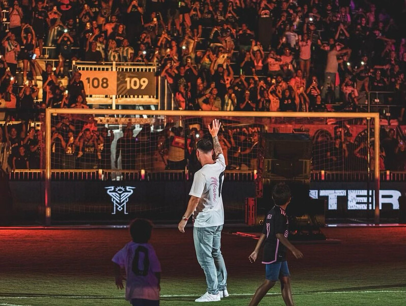 Lionel Messi Celebration _3