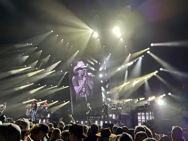 Aldean 4_PhotoCredit-Justin Mrusek and Sharyn Umaña-Angers